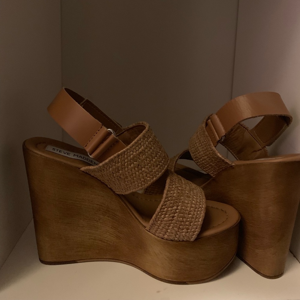 Steve Madden Wedges